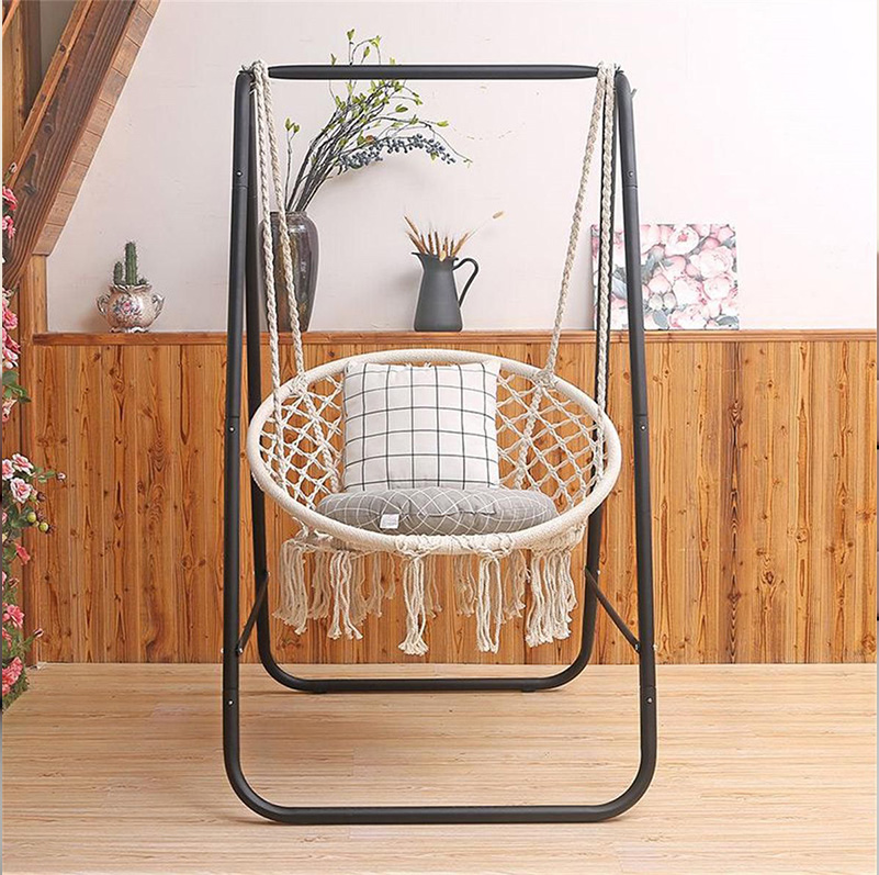 الكرسي المعلق